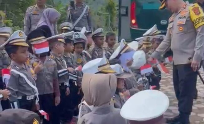 Program Polisi Sahabat Anak Kembali Hadir, Kali Ini Sapa TK Rauzatul Aini Meureudu