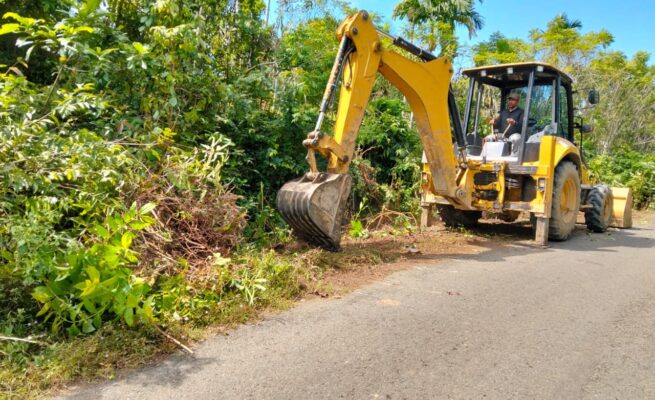 Wakil Bupati Pidie Jaya Tanggapi Keluhan Masyarakat Terkait Kerusakan Jalan Menuju Perkebunan