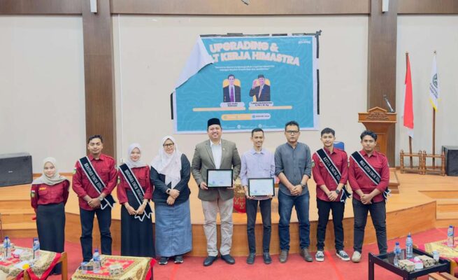 Jadi Pemateri di UIN Ar-Raniry, Tuanku Muhammad Dorong Pengurus HIMASTRA untuk Berinovasi dan Berkreativitas