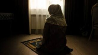 Antara Cinta dan Panggilan Ka’bah: Sebuah Ujian Iman dan Kesetiaan Waklah dan Maimunah