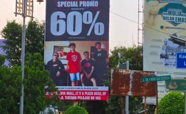 Bahkan Baliho Pun Wajib Tutup Aurat di Aceh