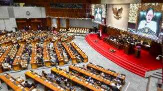 DPR Setujui RUU Perubahan Tentang TNI Jadi Undang-Undang