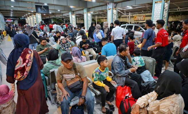 Menhub Imbau Pemudik Waspadai Cuaca Ekstrem Jelang Lebaran 2025