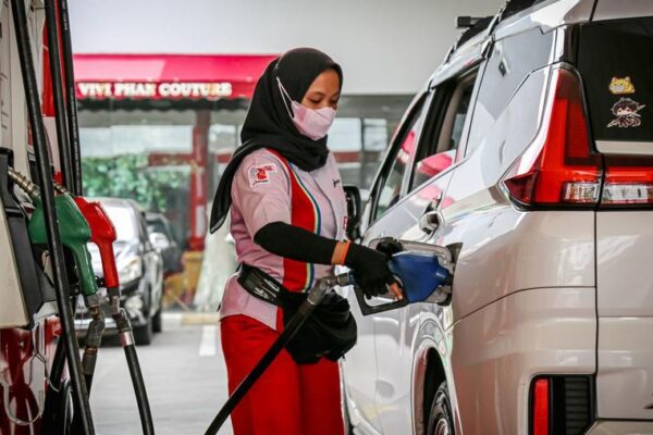 Pertamina Resmi Naikkan Harga BBM, Dexlite dan Dex Tembus Rp23 Ribu