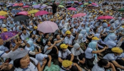 Kemnaker Pastikan Pegawai Sritex yang di PHK Dapat THR karyawan sritex phk The Ministry of Manpower RI Ensures Laid-off Sritex Employees Will Receive Holiday Allowance