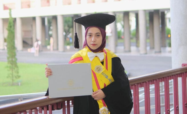 Dr. Dewi Agustiningsih, S.Si.,