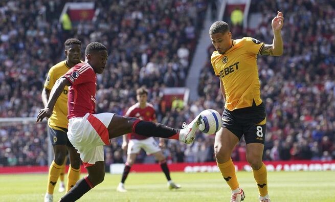 MU Kalah dari wolves Manchester United Ukir Rekor Buruk di Old Trafford, Terbanyak Kalah Sejak 1963