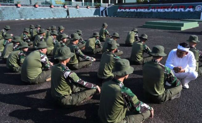 Dedy Mulyadi kirim anak nakal ke barak militer Menteri HAM Natalius Pigai Dukung Pengiriman Anak Nakal ke Barak Militer