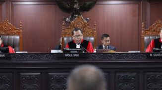 Keuchik Aceh Gugat MK