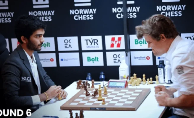 Carlsen Blunder dan Gebrak Meja, Gukesh Taklukkan Legenda di Norway Chess 2025