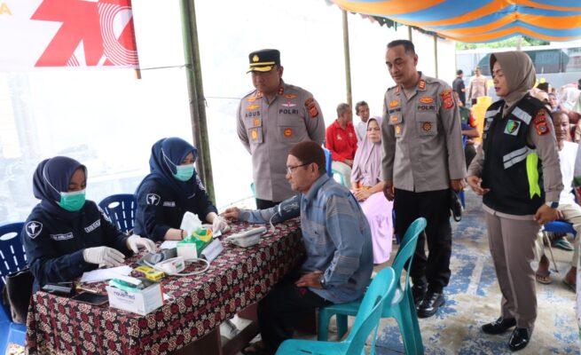 Polres Abdya Gelar Pengobatan Gratis Sambut Hari Bhayangkara ke-79, Warga Padang Kawa Antusias