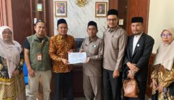 Baitul Mal Terima Dana Zakat ASN Kemenag Aceh Selatan Senilai Rp 200 Juta