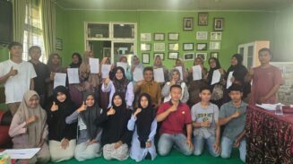 Pengusaha Dermawan Biayai Kuliah 11 Alumni SMKN 1 Abdya Rp1,5 Juta per Bulan