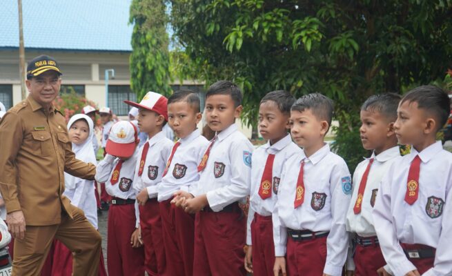 Hari Pertama Sekolah di Abdya: Sekda Temukan MPLS Belum Maksimal