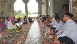 Wanita Asal Sumut Masuk Islam di Abdya, Disaksikan Tokoh Agama dan Masyarakat