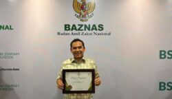 Pengelolaan Zakat Modern, Wali Kota Lhokseumawe Raih Penghargaan Bergengsi di BAZNAS Award 2025