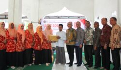 Bakti Sosial Warnai HUT ke-80 RI, Kanwil Ditjenpas Aceh Beri Bantuan ke Dayah Nurul Huda