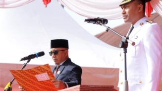 Perdana, Ketua DPRK Abdya Abi Roni Bacakan Proklamasi di HUT ke-80 RI