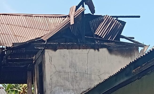 Rumah Warga Gampong Mata Ie Abdya, Api Hanya Hanguskan Lantai Dua