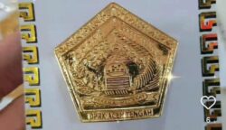 Pengadaan Pin Emas DPRK Senilai Rp463 Juta Tuai Kritik