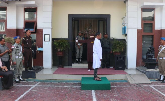 Tiga Pelanggar Judi Online Jalani Hukuman Cambuk di Sabang