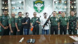 Warga Aceh Serahkan Tiga Senjata Api Sisa Konflik ke Pangdam Iskandar Muda