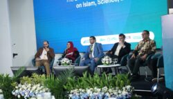 Prof Eka Srimulyani Menjadi Pembicara di Konferensi Islam dan Ekoteologi AICIS 2025