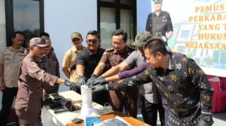 Kejari Singkil Musnahkan Barang Bukti Kasus Pidana, Termasuk Narkotika