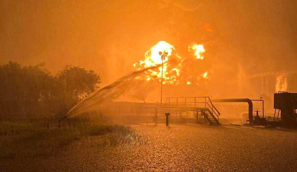 Tangki Kondensat PT PGE di PAG Lhokseumawe Terbakar Hebat, Api Belum Padam Hingga Malam Hari