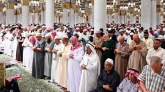 Tarawih Ramadan 2026 di Masjidil Haram dan Nabawi Dilaksanakan 10 Rakaat