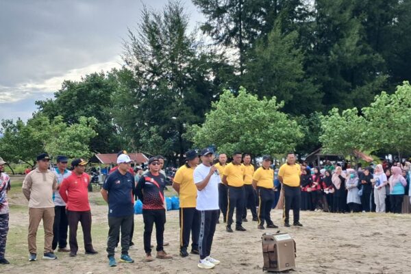 Sambut Ramadan, Pemkab Abdya Gelar Gotong Royong Massal di Sejumlah Fasilitas Publik