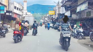 Jalur One Way di Blangpidie Diterobos Jadi Dua Arah, Warga Mulai Abaikan Aturan Lalu Lintas