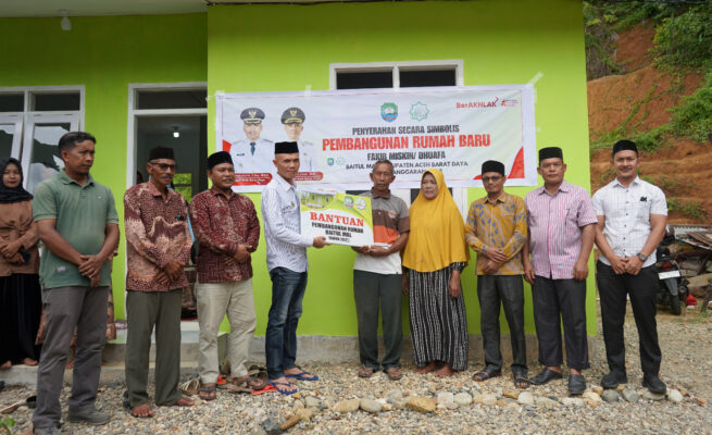 Baitul Mal Abdya Bangun 25 Rumah Layak Huni dari Infak 2025, Wabup Zaman Akli Serahkan Kunci ke Warga Jeumpa
