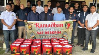 Berbagi di Bulan Suci, Sat Reskrim Polres Abdya Santuni Fakir Miskin dan Lansia
