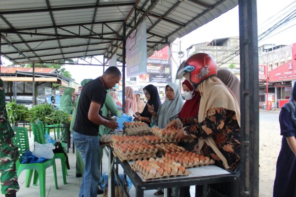 Kodim Abdya Gelar Bazar Murah Ramadhan di Blangpidie, Bahan Pokok Ludes Dalam 1 Jam