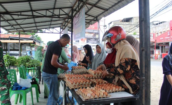 Kodim Abdya Gelar Bazar Murah Ramadhan di Blangpidie, Bahan Pokok Ludes Dalam 1 Jam