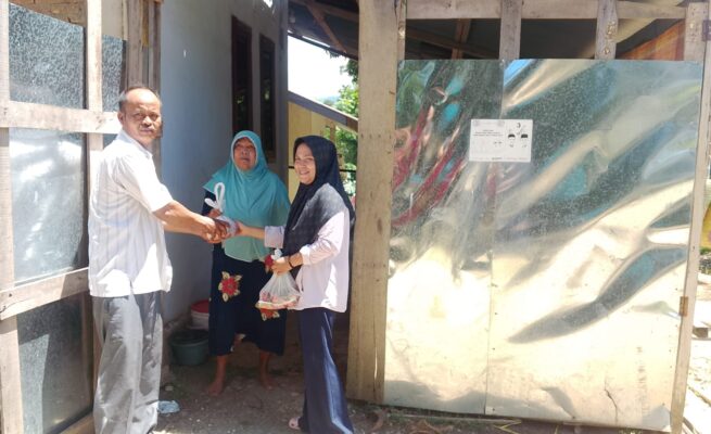 174 Rumah di Lamkuta Terima Daging Meugang Gratis dari Aparatur Gampong