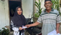 Baitul Mal Geulumpang Payong Salurkan Zakat Tahun Kedua kepada Warga Kurang Mampu