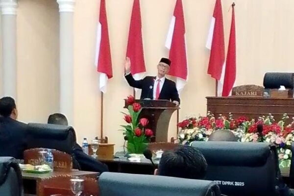 Wabup Abdya Geram, Banyak Pejabat Absen Tanpa Alasan di Rapat Paripurna DPRK