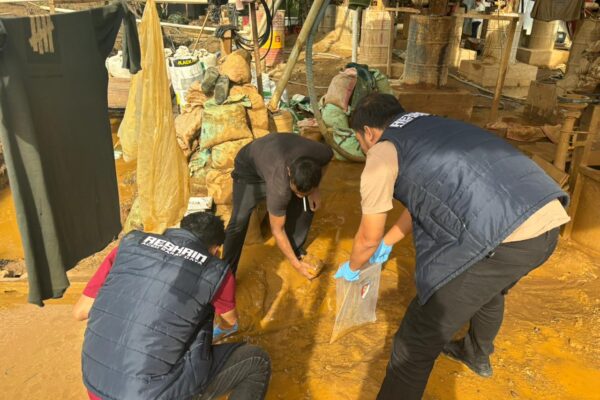 Polisi Ambil Sampel untuk Uji Lanjut Terkait Luapan Limbah Tambang Emas di Babah Rot