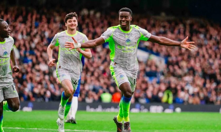 Hasil Liga Inggris: Manchester City Tekuk Chelsea 3-0, Tempel Arsenal