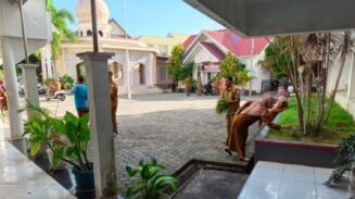 Gerakan Indonesia ASRI, ASN ESDM Aceh Bersihkan Lingkungan Kerja