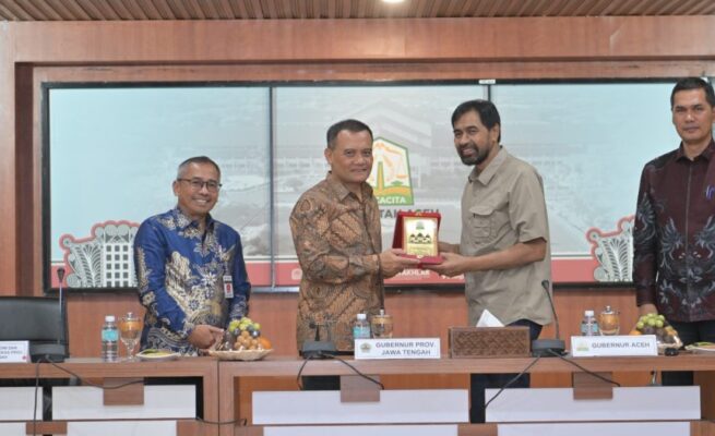 Gubernur Mualem dan Gubernur Jawa Tengah Teken Kerja Sama Strategis, Target Transaksi Tembus Rp1,065 Triliun