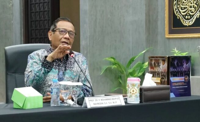 KPRP Tolak Polri di Bawah Kementerian, Mahfud: Rawan Dipolitisasi