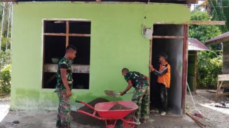 Rumah Nenek Rosna yang Dihuni Dua Anak Yatim Mulai Rampung Dibangun TMMD