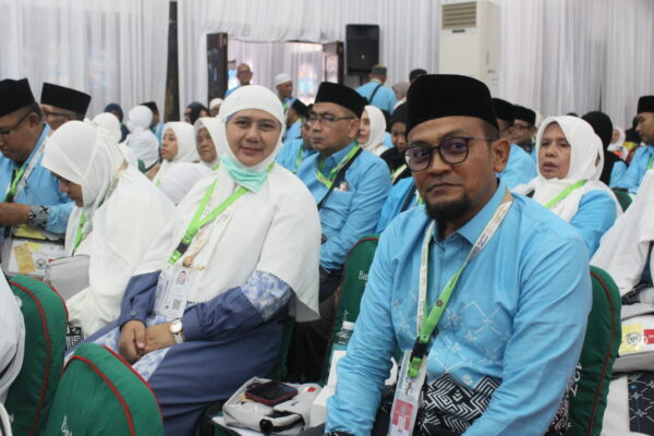 393 Jemaah Haji Kloter BTJ-01 Aceh Resmi Diberangkatkan ke Madinah