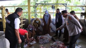 Kapolres Abdya Pastikan Daging Meugang Aman dan Layak Konsumsi