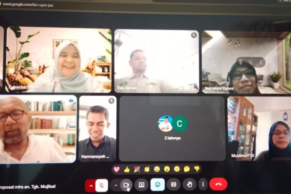 Menunaikan Haji Tak Halangi Studi, Mahasiswa S3 UIN Ar-Raniry Seminar Proposal Secara Daring dari Makkah