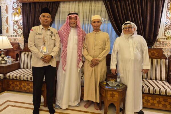 Wabup Zaman Akli Bersilaturahmi dengan Nazhir Wakaf Baitul Asyi di Jeddah