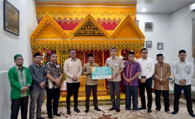 Baitul Mal Abdya Terima Zakat Bank Aceh Syariah Rp400 Juta